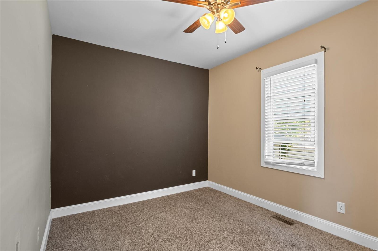211 East Walnut Street Columbia, IL 62236 - Photo 10 of 32