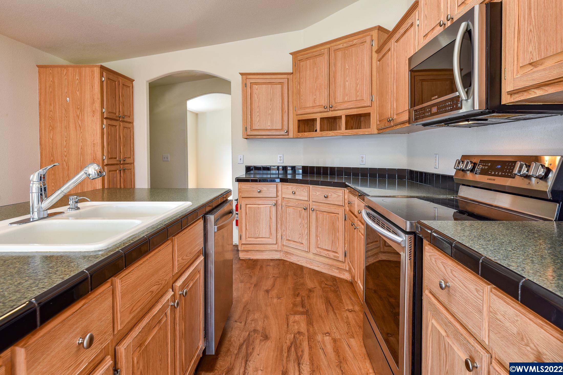 1354 Clark Mill Road Sweet Home, OR 97386 - Photo 6 of 36 Gallery Image 6