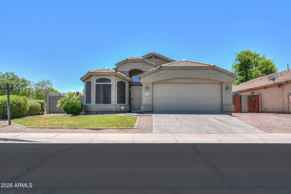 $324,900 | 43689 West Cahill Drive, Maricopa, AZ 85138