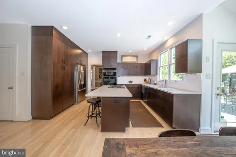 $1,200,000 | 1421 Radbill Circle, Berwyn, PA 19312