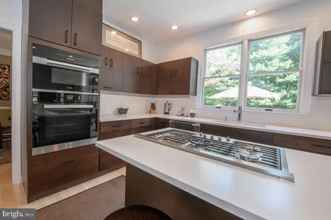 $1,200,000 | 1421 Radbill Circle, Berwyn, PA 19312