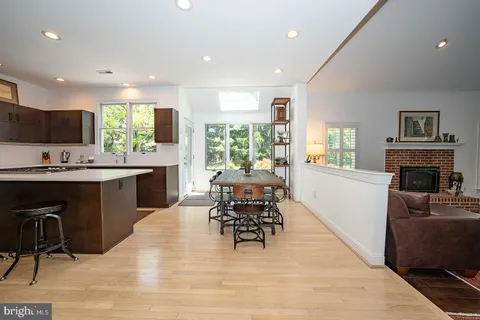 $1,200,000 | 1421 Radbill Circle, Berwyn, PA 19312
