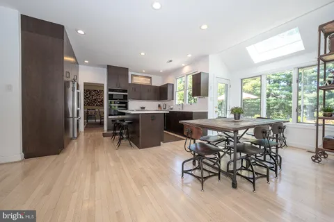 $1,200,000 | 1421 Radbill Circle, Berwyn, PA 19312
