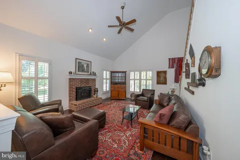 $1,200,000 | 1421 Radbill Circle, Berwyn, PA 19312