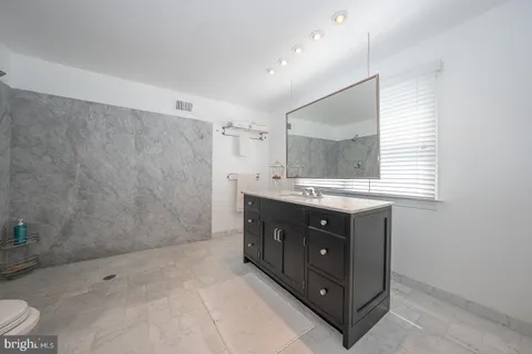 $1,200,000 | 1421 Radbill Circle, Berwyn, PA 19312