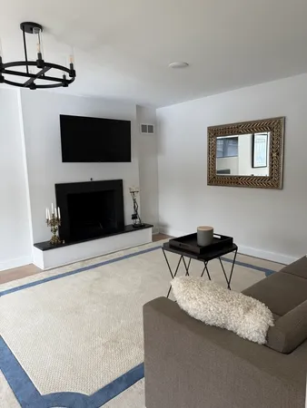 $665,000 | 1106 Waukegan Road, Deerfield, IL 60015