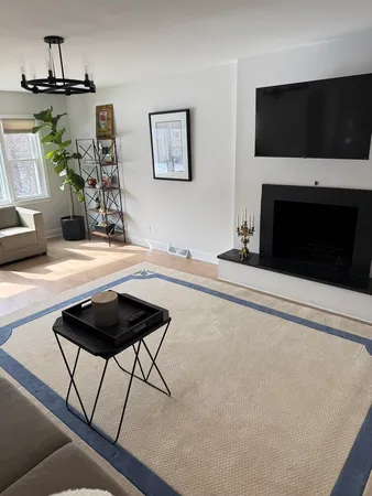 $665,000 | 1106 Waukegan Road, Deerfield, IL 60015