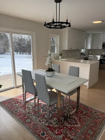 $665,000 | 1106 Waukegan Road, Deerfield, IL 60015