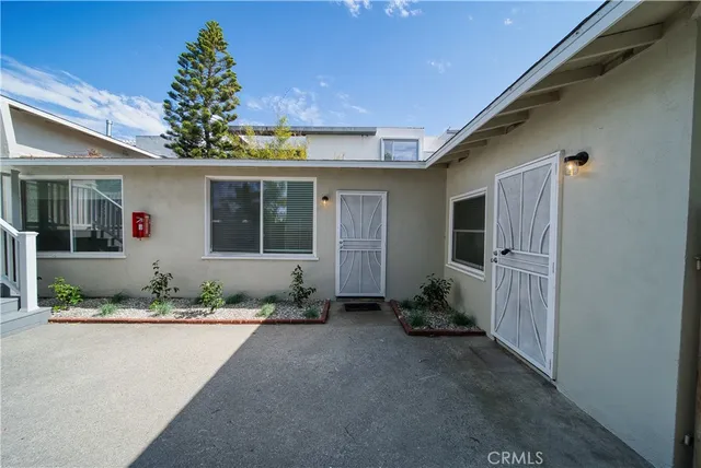 $4,950 | 926 Manhattan Beach Boulevard, Unit B, Manhattan Beach, CA 90266