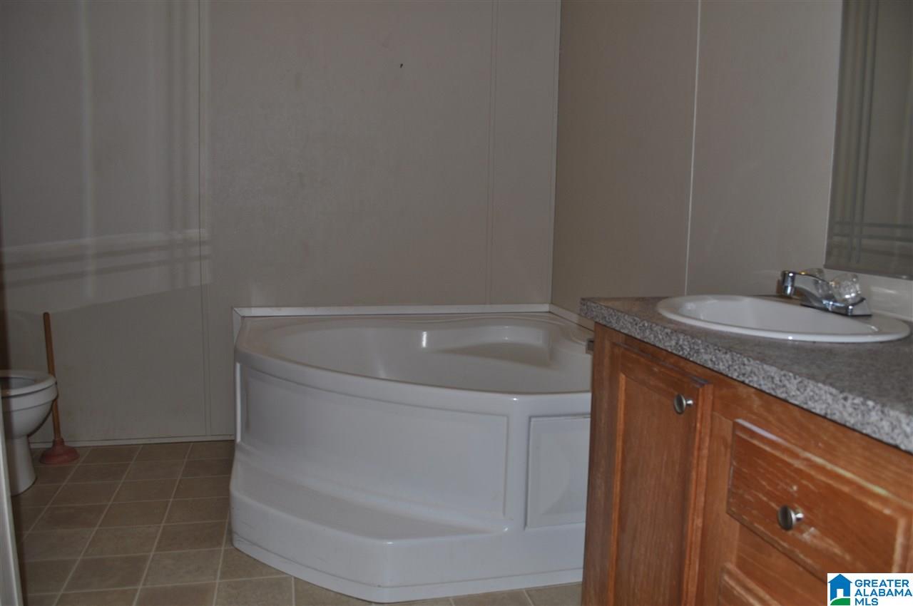 9488 County Road 9 Clanton, AL 35045 - Photo 10 of 18