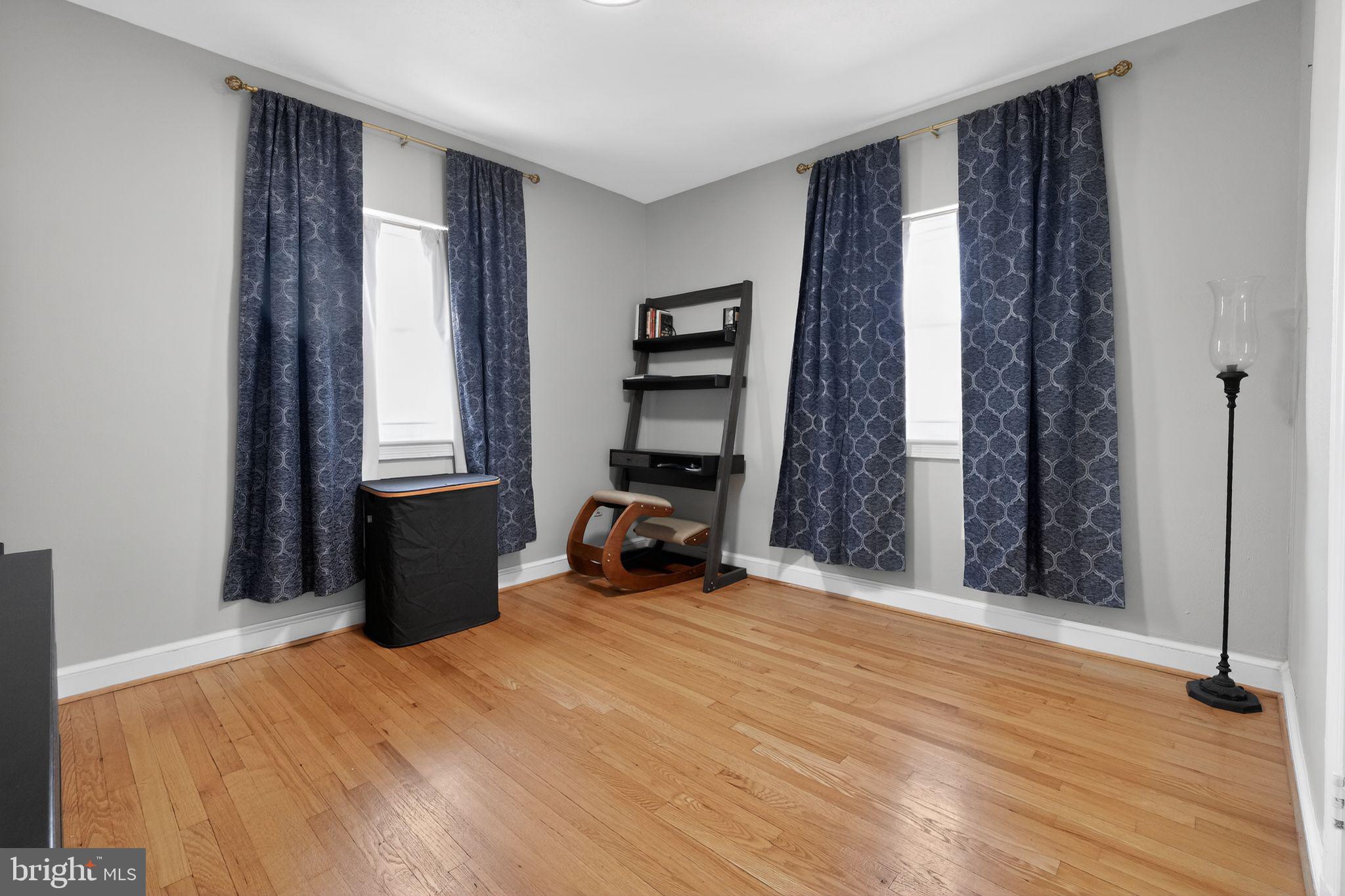 2611 Arvin Street Silver Spring, MD 20902 - Photo 20 of 30 Bright and airy versatile space.