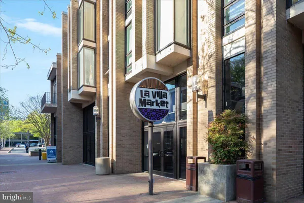 $319,900 | 1433 Northgate Square, Unit 11B, Reston, VA 20190