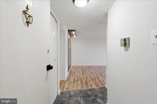$319,900 | 1433 Northgate Square, Unit 11B, Reston, VA 20190