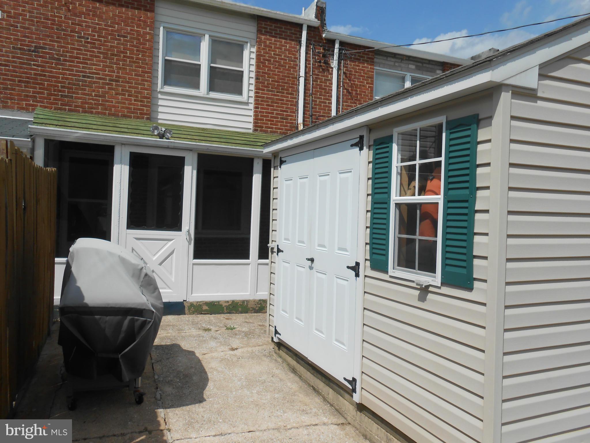 7943 Lansdale Road Baltimore, MD 21224 - Photo 2 of 15 Exterior (Rear)