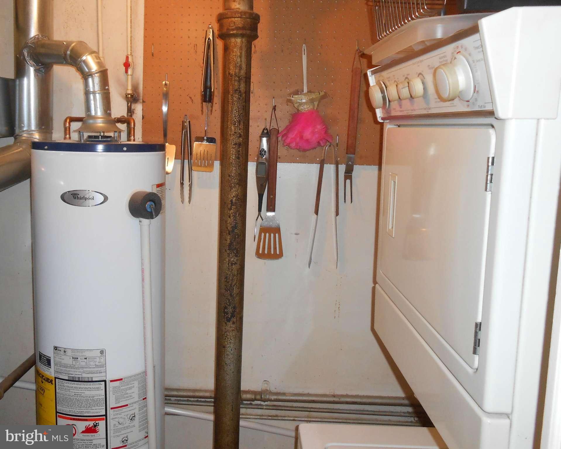 7943 Lansdale Road Baltimore, MD 21224 - Photo 5 of 15 Interior (General)