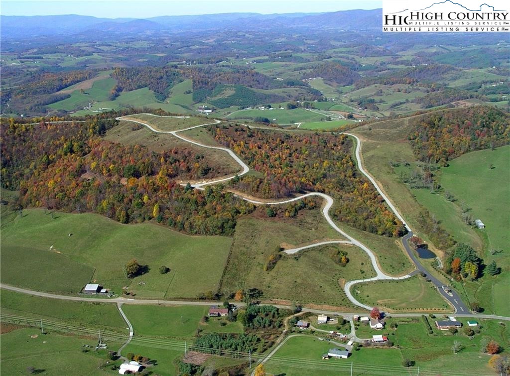 30 Ridgewood Road Sparta, NC 28675 - Photo 2 of 11