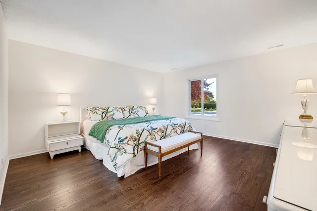 $300,000 | 8239 Mulberry Court, Unit B, Palos Hills, IL 60465