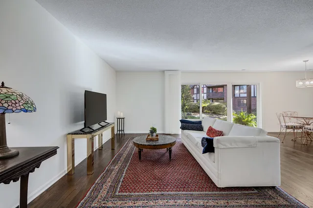 $300,000 | 8239 Mulberry Court, Unit B, Palos Hills, IL 60465