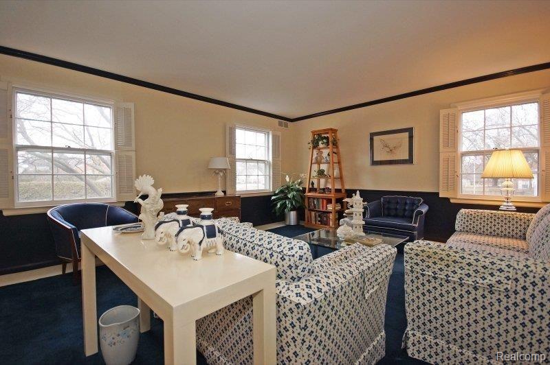 44 Kerby Road Grosse Pointe, MI 48236 - Photo 24 of 25 DSC02647.JPG