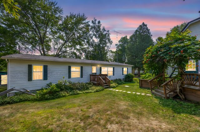 $192,000 | 17940 Myrberg Drive, Barryton, MI 49305
