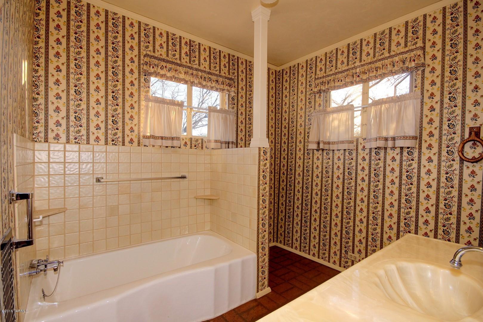 9207 East Magdalena Road Tucson, AZ 85710 - Photo 16 of 43 Gallery Image 16