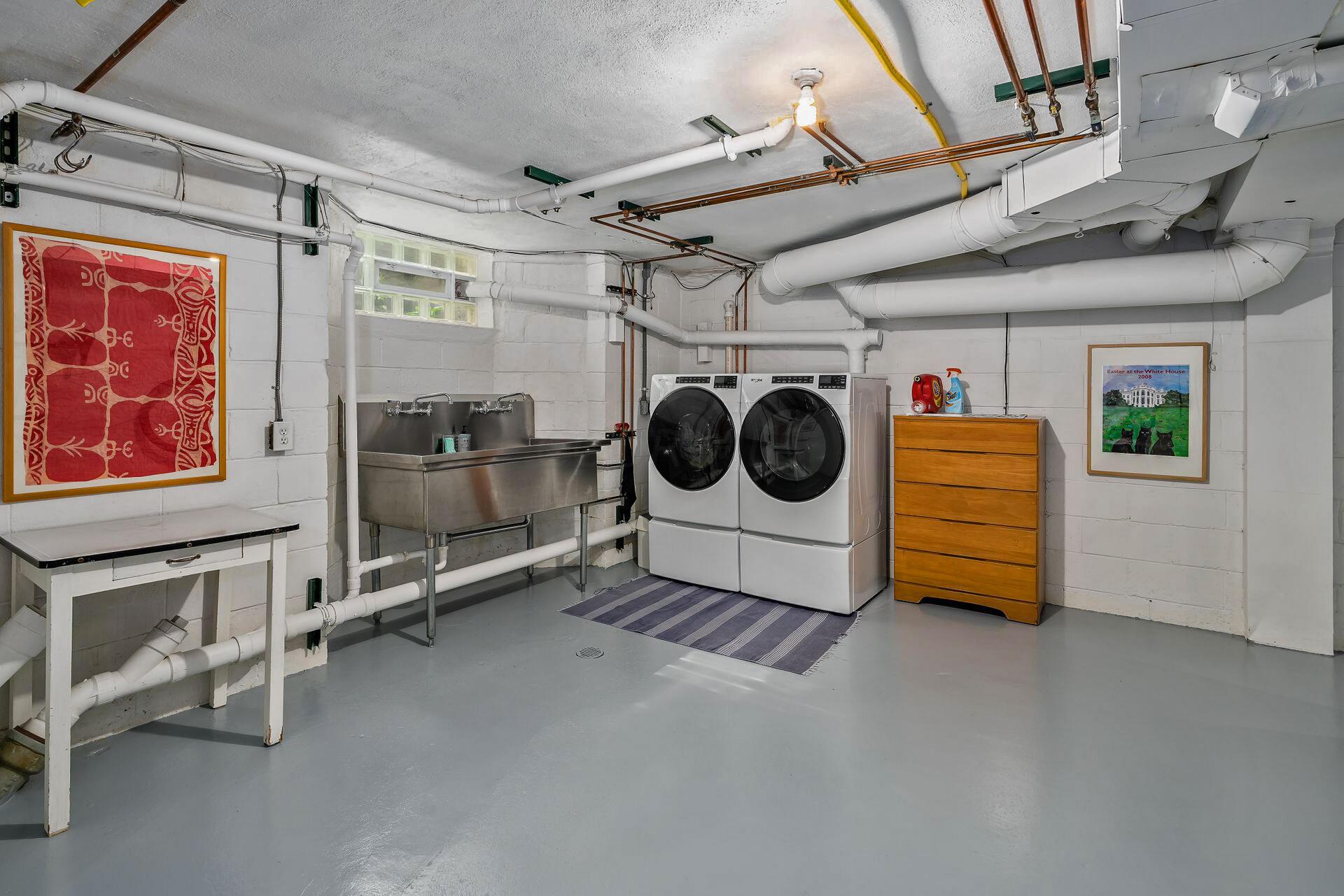 180 Ashbourne Road Columbus, OH 43209 - Photo 46 of 62 Laundry - Utility