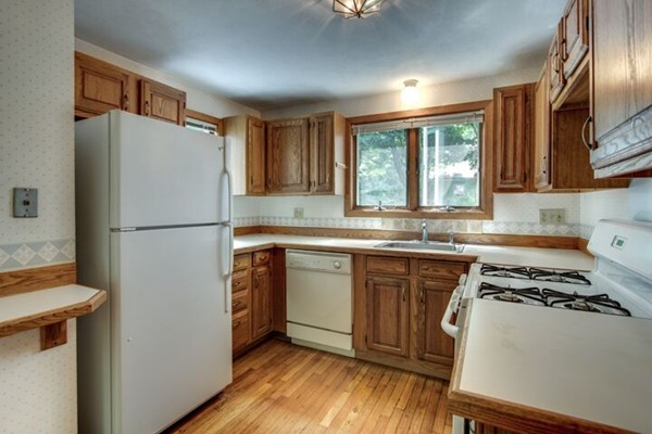 3 Linwood Road, Unit 3 Natick, MA 01760 - Photo 8 of 22 Gallery Image 8