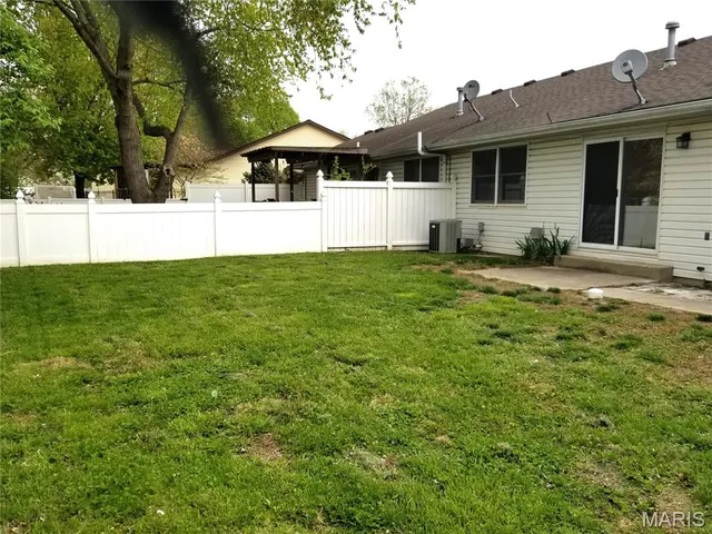 $1,650 | 1821 Esic Drive, Unit A, Edwardsville, IL 62025