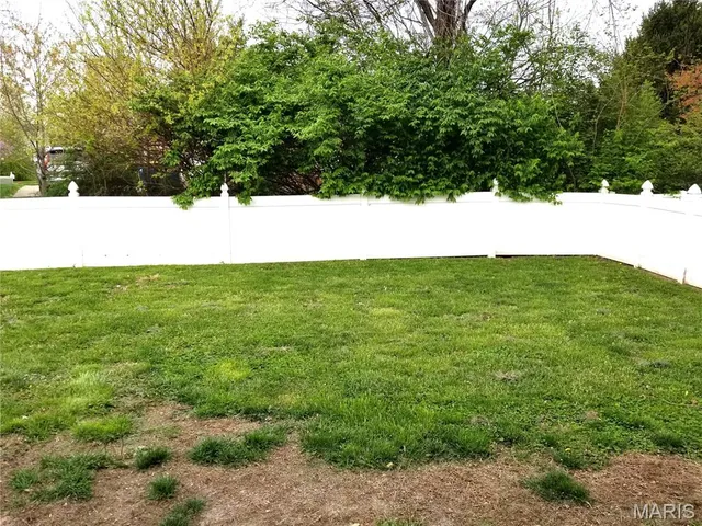 $1,650 | 1821 Esic Drive, Unit A, Edwardsville, IL 62025