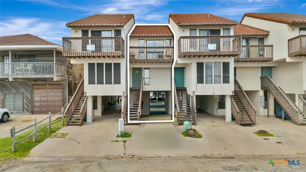 $499,999 | 462 15th Street, Unit 2, Port O'Connor, TX 77982