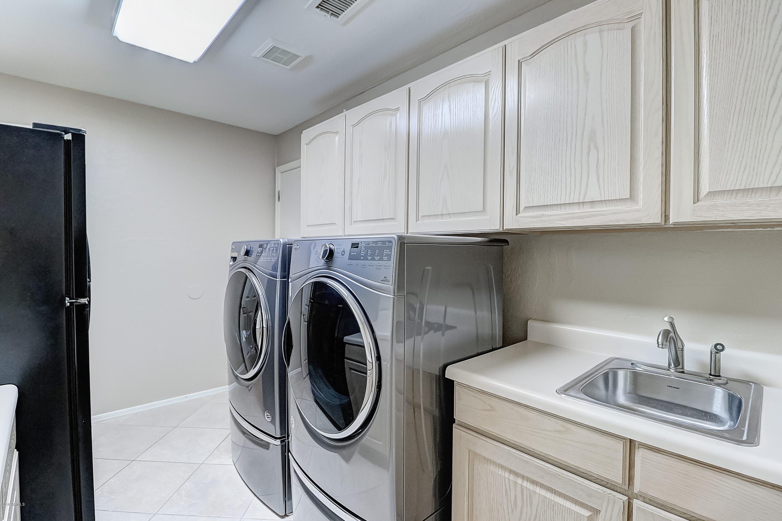 4623 East Hearn Road Phoenix, AZ 85032 - Photo 38 of 46 Laundry Room 2