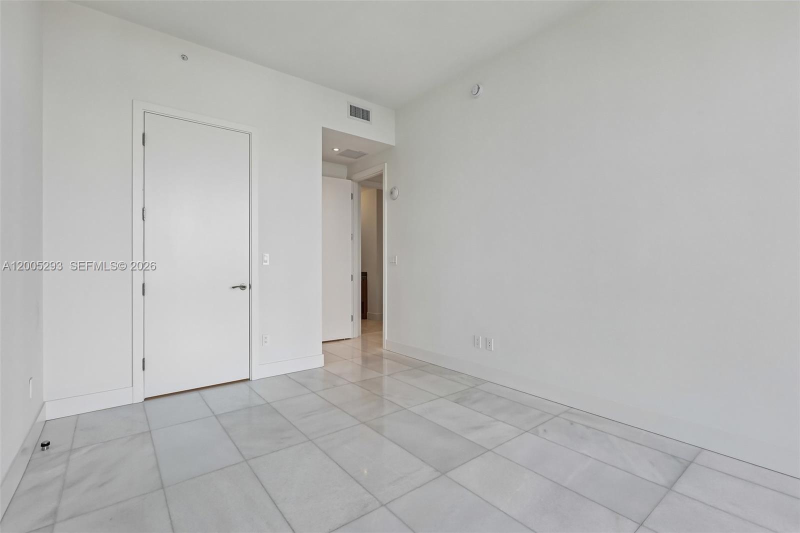 175 Southeast 25th Road, Unit 2803 Miami, FL 33129 - Photo 35 of 56