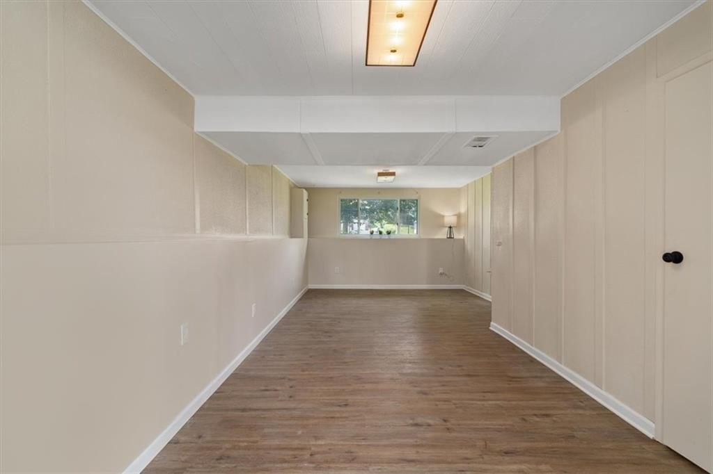 60 Greenleaf Drive Cheswick, PA 15024 - Photo 20 of 29 wooden floor in an empty room with a window
