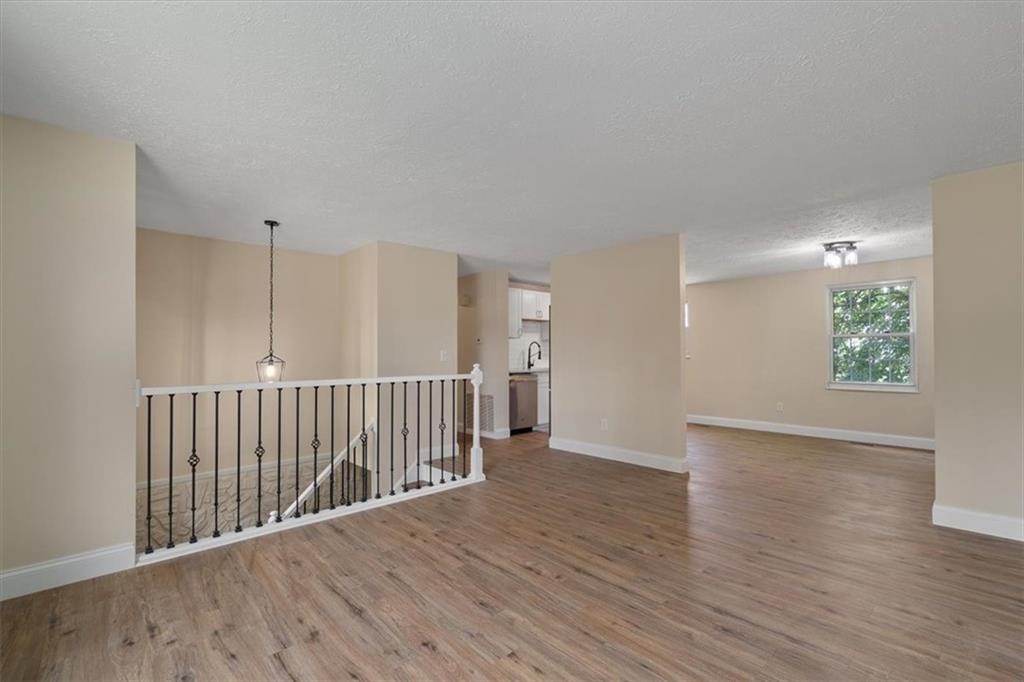 60 Greenleaf Drive Cheswick, PA 15024 - Photo 7 of 29 a view of a hallway with wooden floor