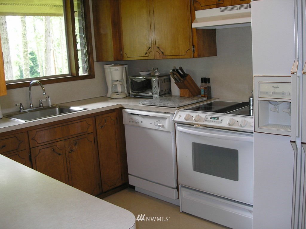 7812 Yeazell Road Southwest Longbranch, WA 98351 - Photo 10 of 21