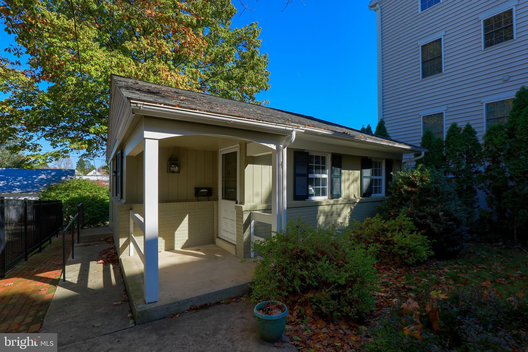 121 East Main Street Lititz, PA 17543 - Photo 4 of 46