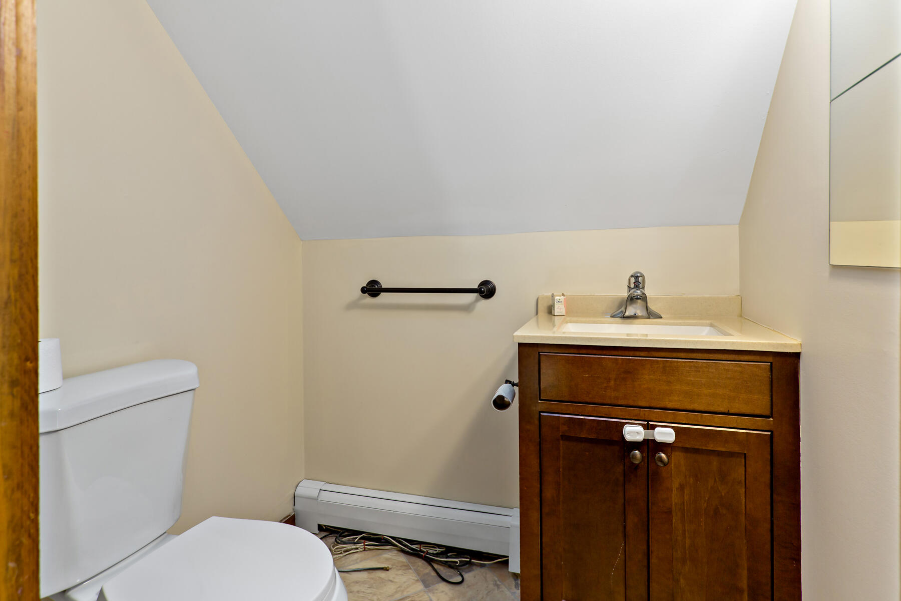 37 Redlands Road, Unit 37 Falmouth, MA 02536 - Photo 24 of 26 022_37Redlands_071326