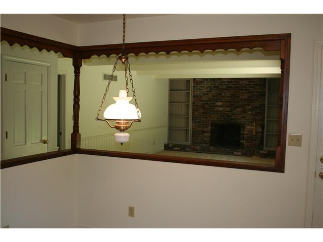 212 Rexham Lane Fishers, IN 46038 - Photo 11 of 22 Gallery Image 11