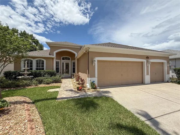 $475,000 | 11610 Grove Arcade Drive, Riverview, FL 33569