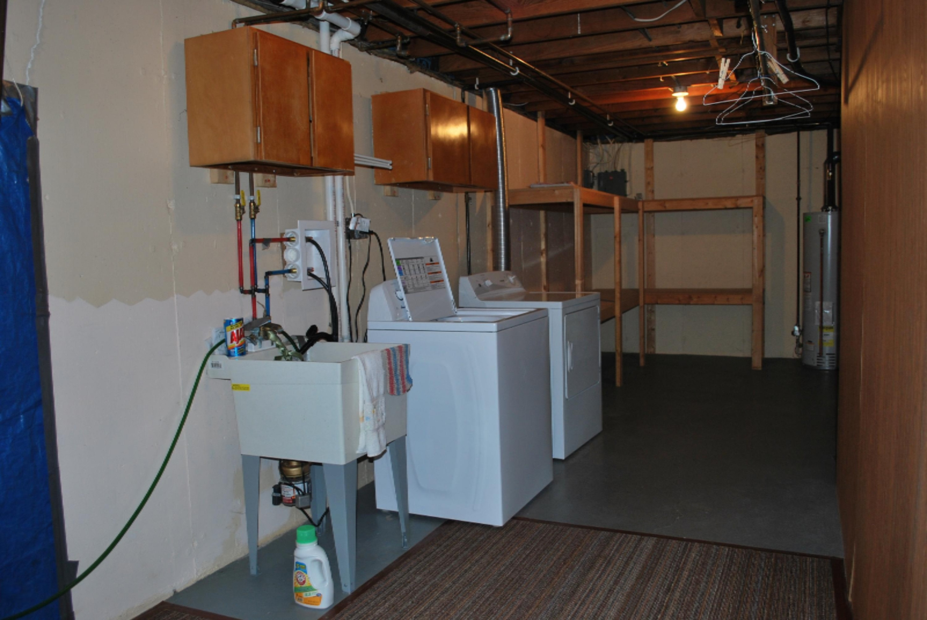 3014 Romence Road Portage, MI 49024 - Photo 16 of 18 3014 Romence Laundry
