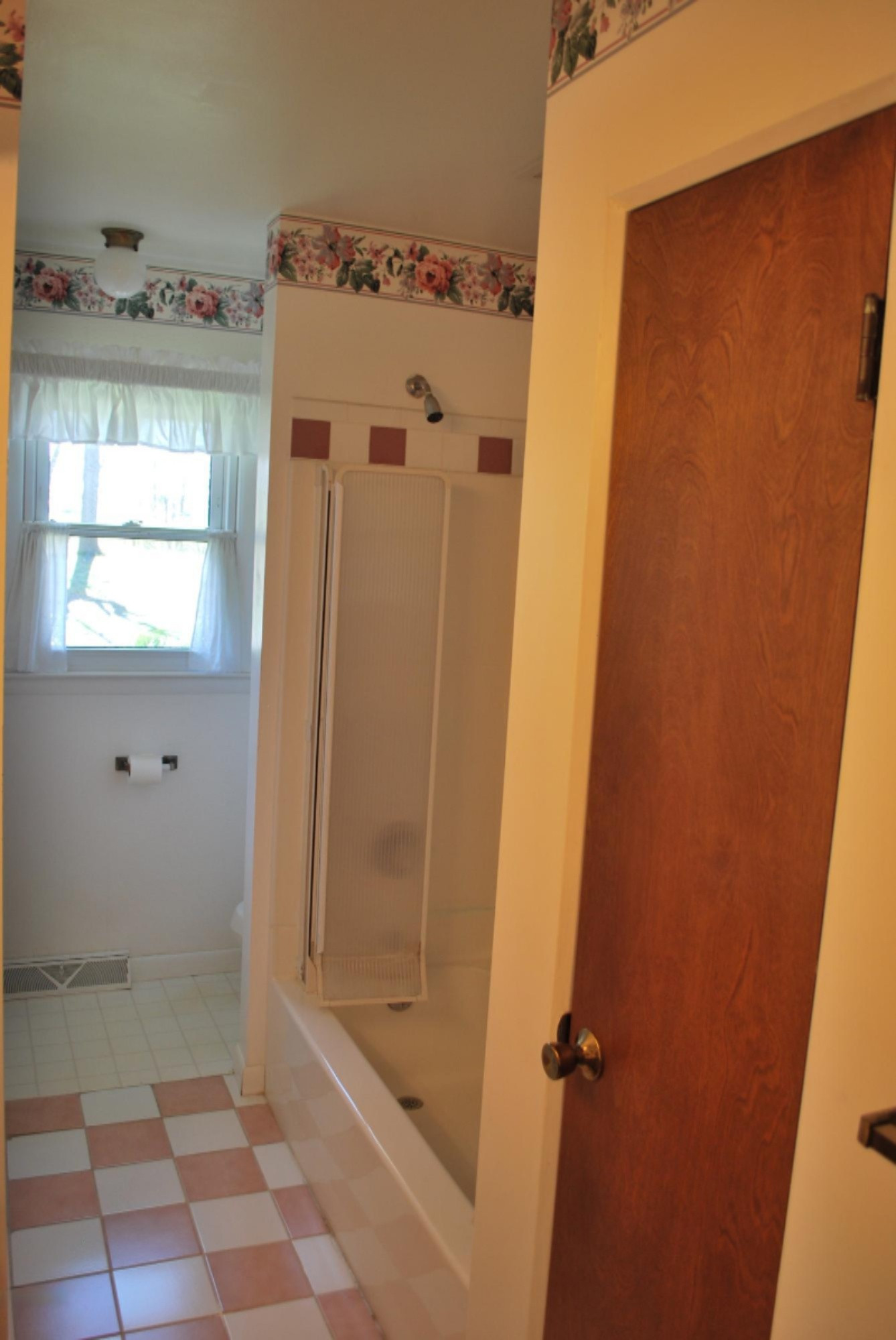3014 Romence Road Portage, MI 49024 - Photo 8 of 18 3014 Romence Bath2
