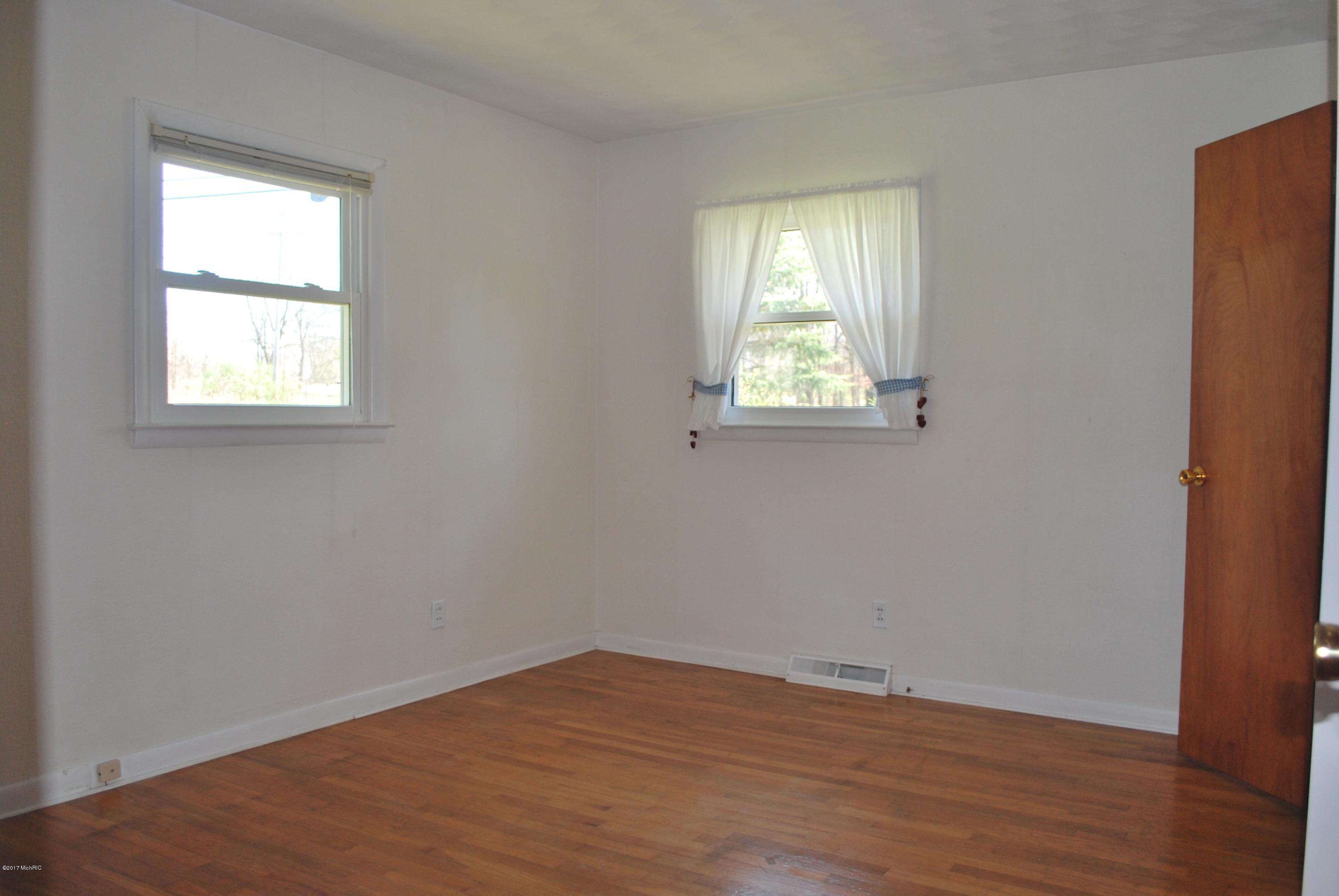 3014 Romence Road Portage, MI 49024 - Photo 9 of 18 3014 Romence Master