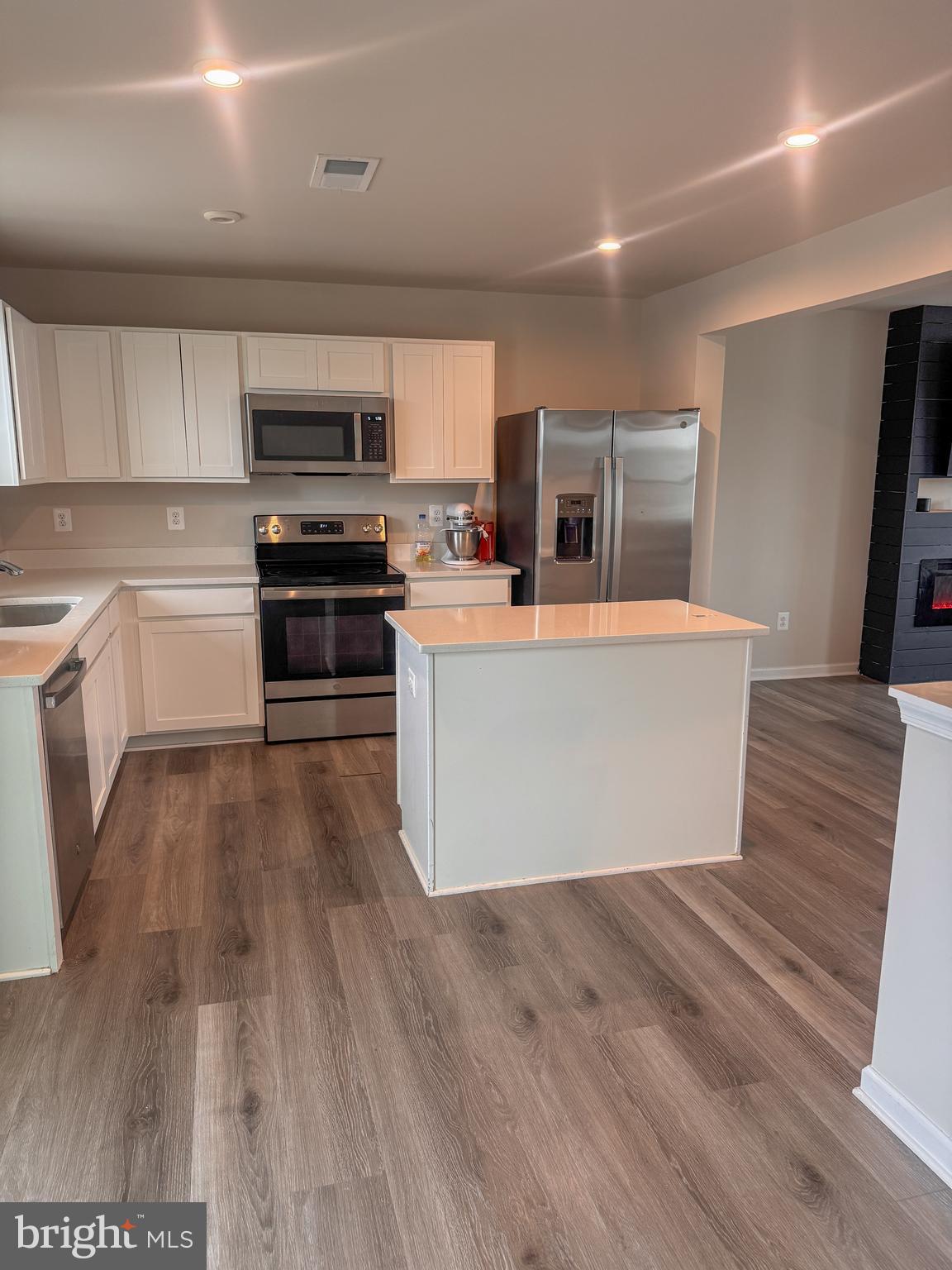 18240 Capital Court Ruther Glen, VA 22546 - Photo 11 of 29 stainless steel appliances