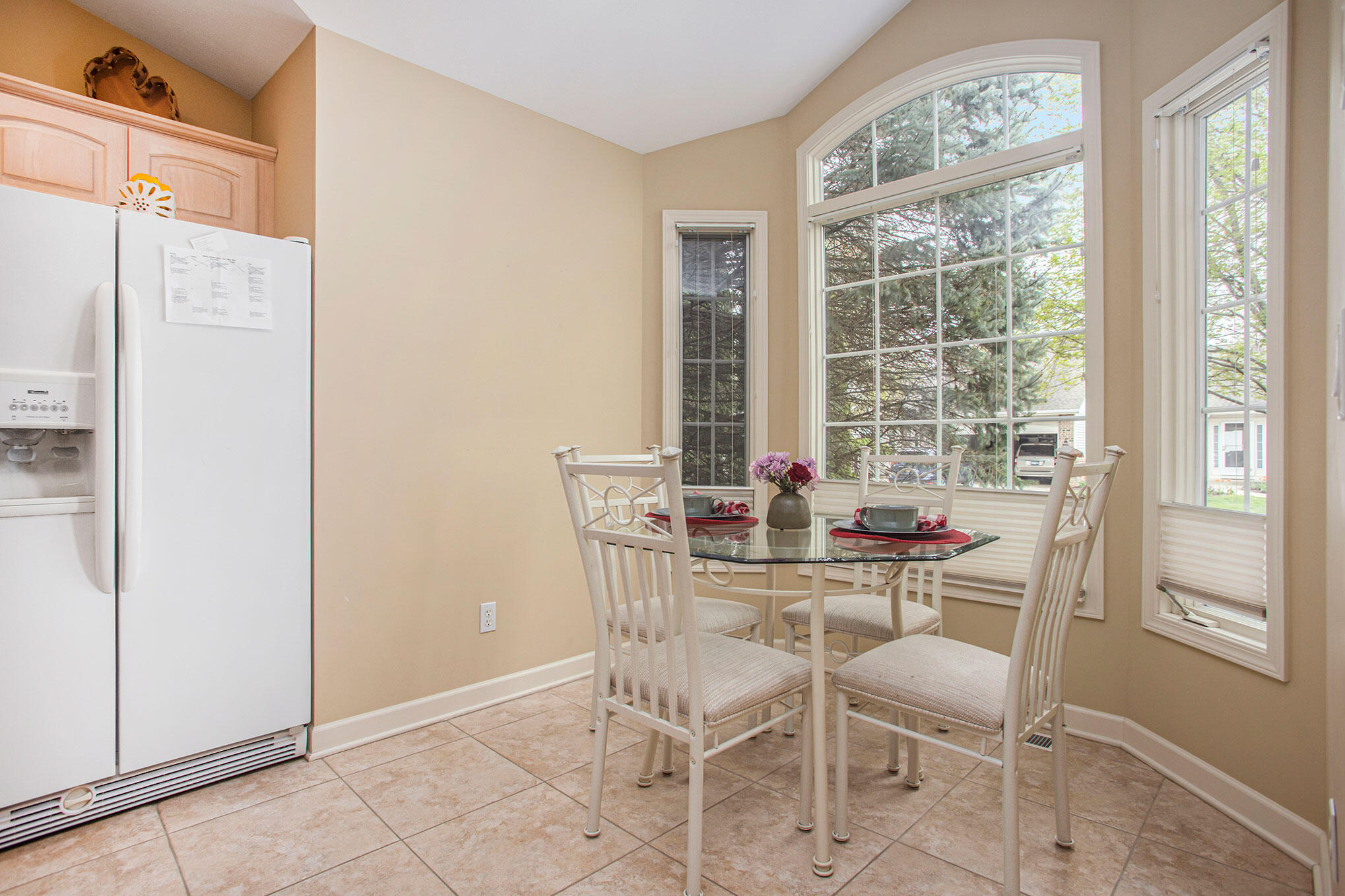 220 Round Hill Road Kalamazoo, MI 49009 - Photo 16 of 24 EOSR0038