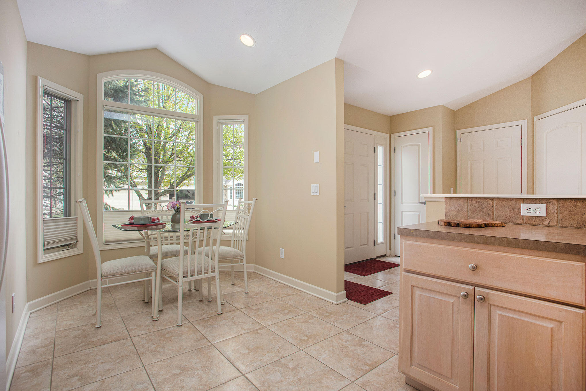 220 Round Hill Road Kalamazoo, MI 49009 - Photo 19 of 24 EOSR0045