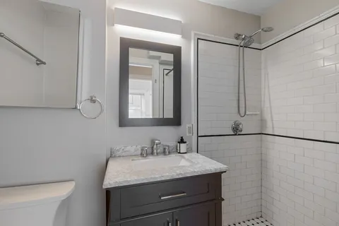 $895,000 | 6 Porter Road, Unit 1L, Cambridge, MA 02140