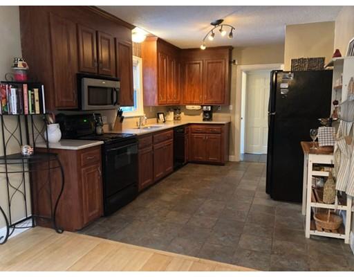 76 Old Boston Road Wilbraham, MA 01095 - Photo 9 of 26 Gallery Image 9
