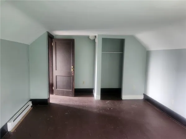 a view of empty room with window