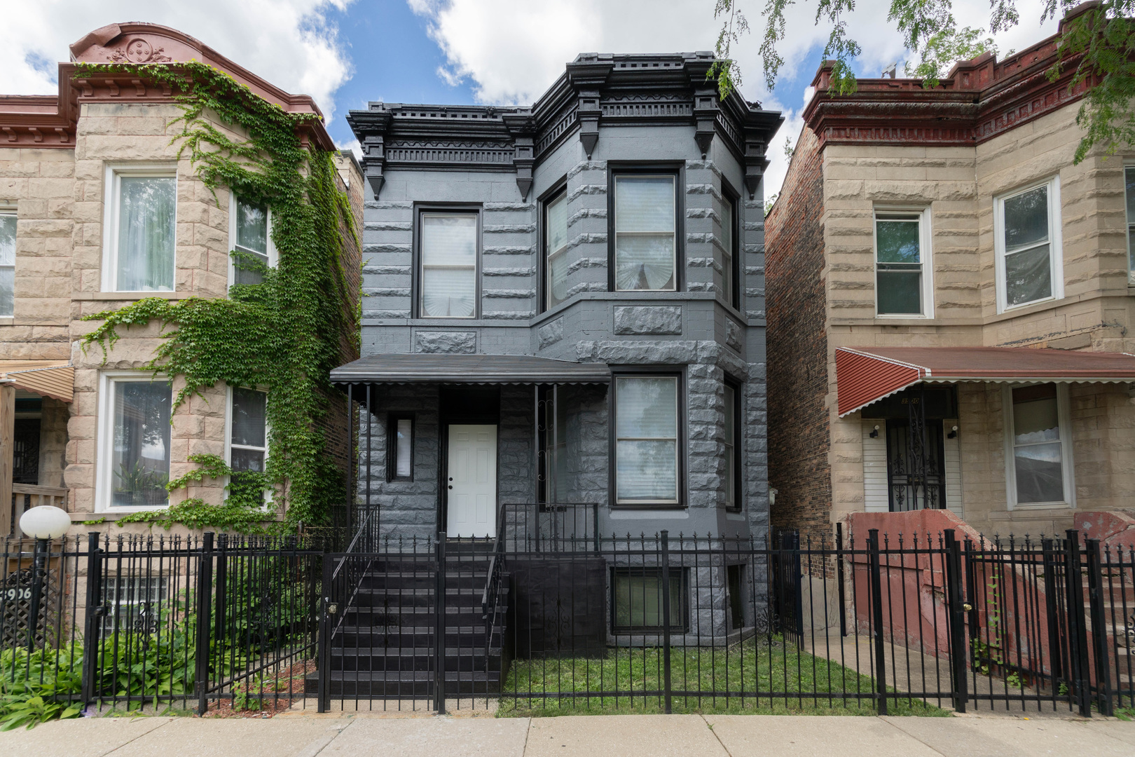 3902 West Fillmore Street Chicago, IL 60624 - Photo 1 of 19