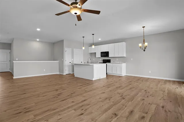 $325,000 | 83 Fiddler's Close Court, Unit 83 STB, Washington, MO 63090